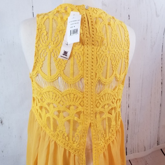 WILLOW AND CLAY Lace & Chiffon High/Low Top - Picture 5 of 8